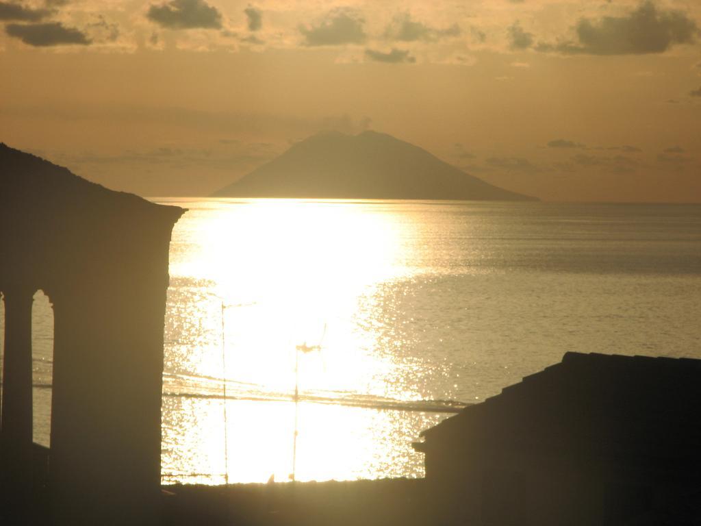 Lorylu Hotel Tropea Exterior photo