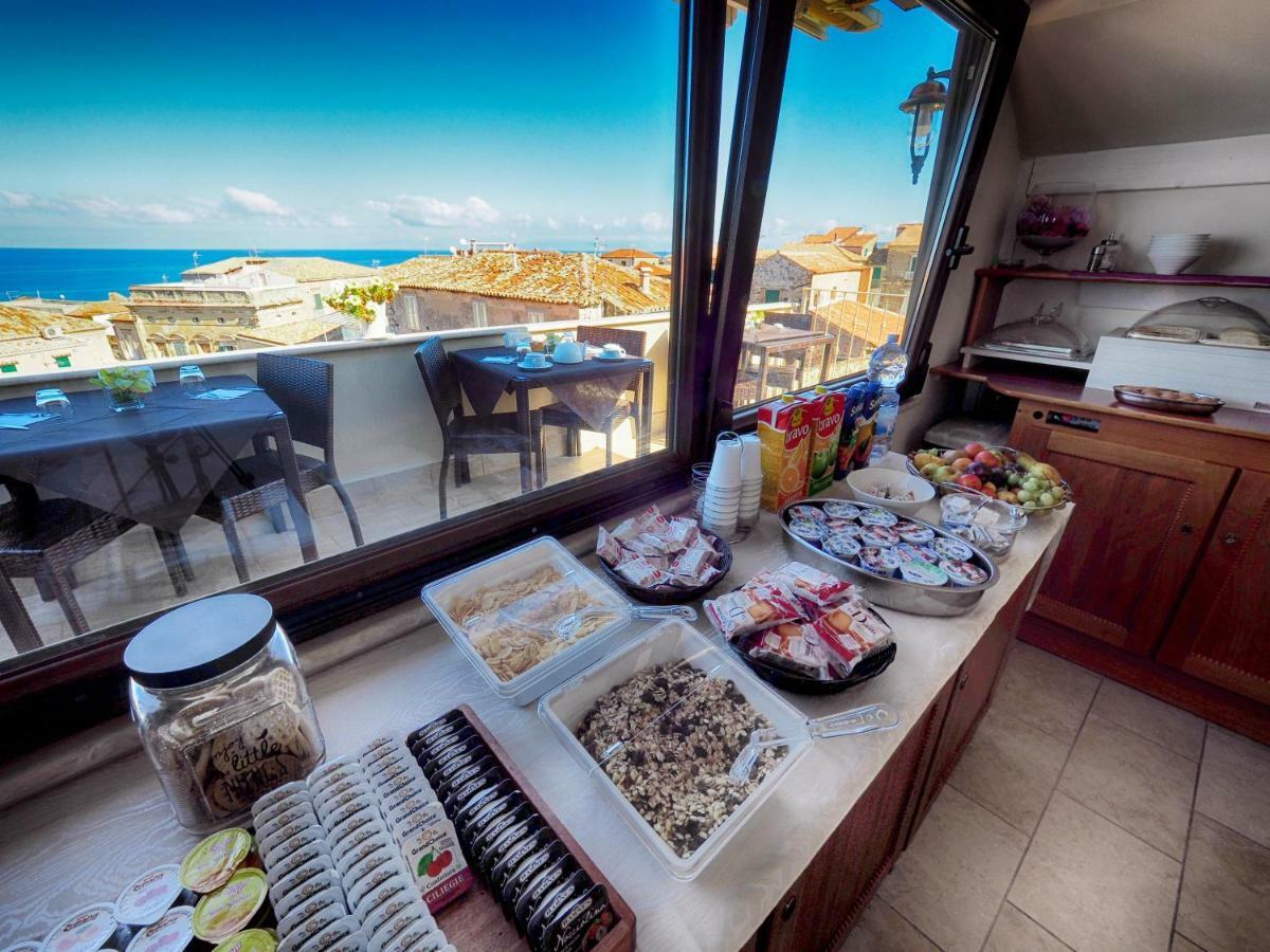 Lorylu Hotel Tropea Exterior photo